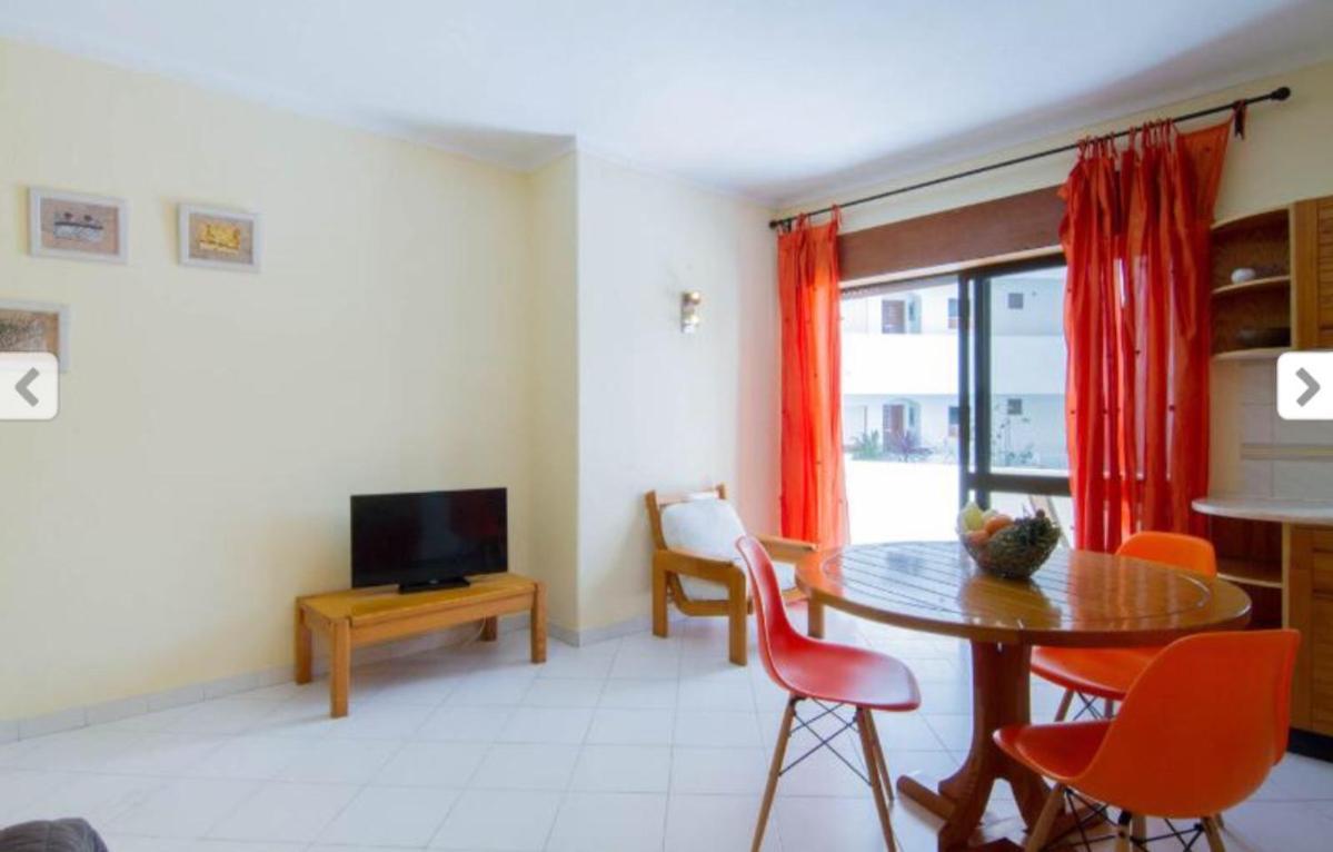 3 Min Walking To Peneco Beach Albufeira , Apart + Pool + Wifi Exterior foto